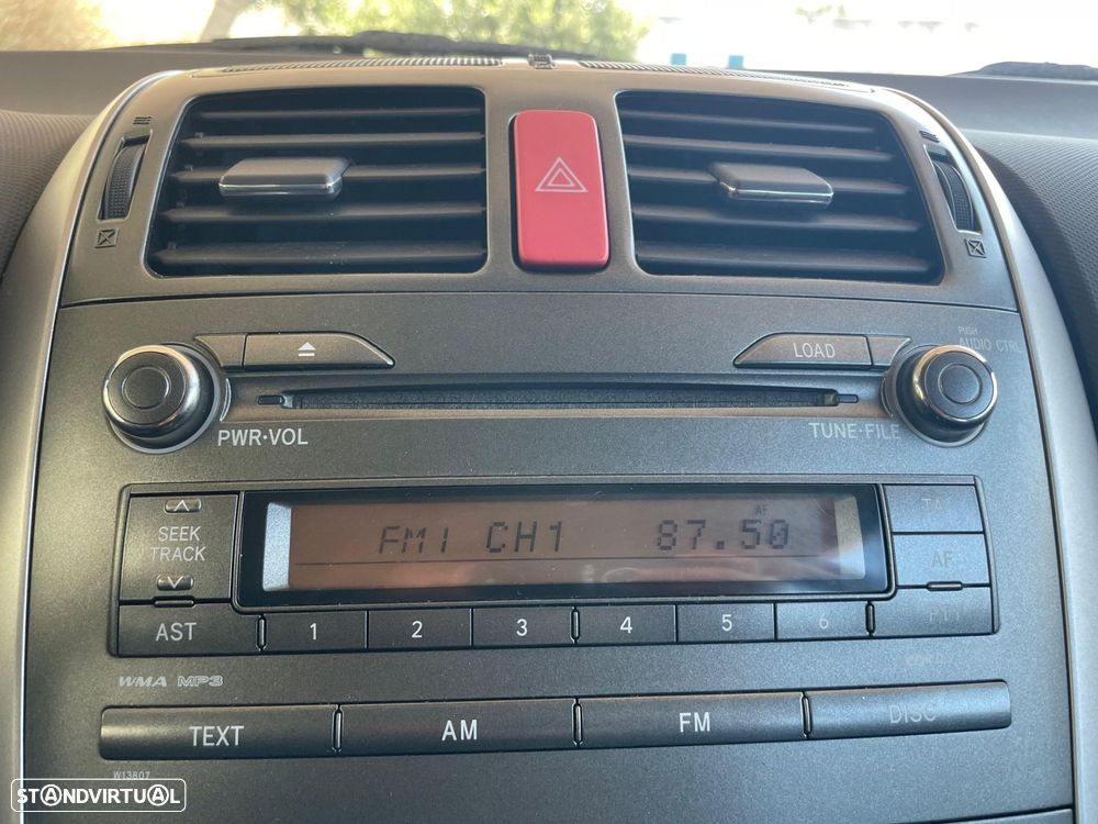 Toyota Auris 2.0 D-4D - 20