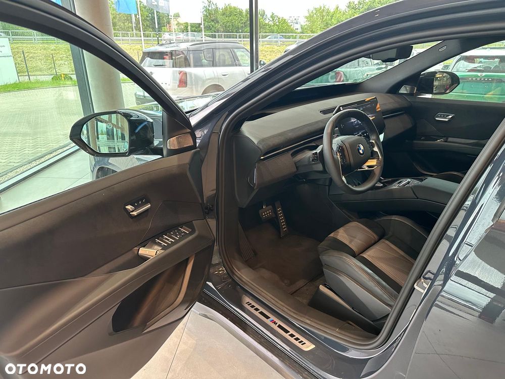BMW iX3 - 15