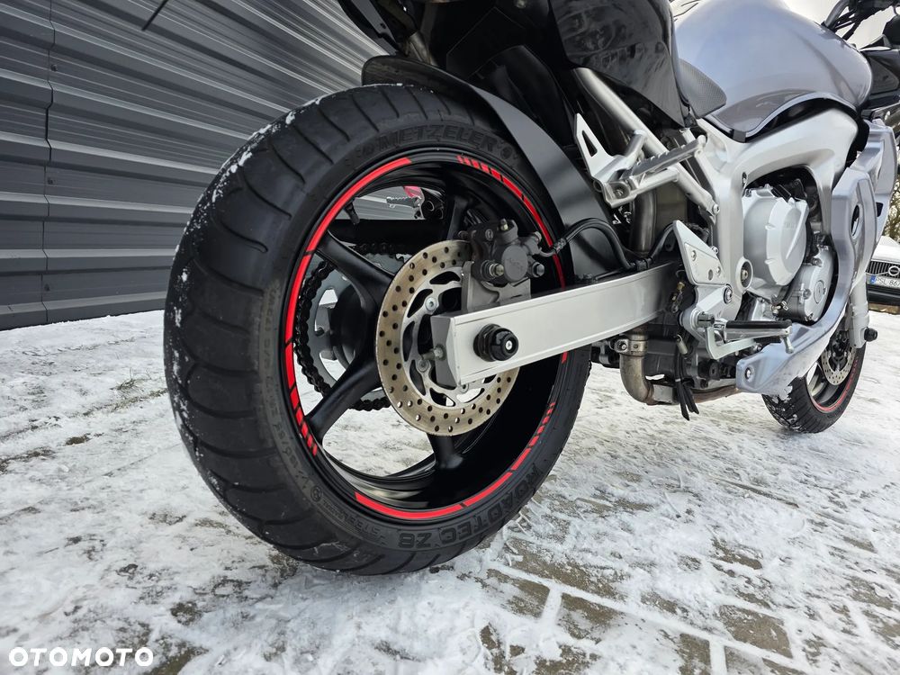 Yamaha FZ6 - 18