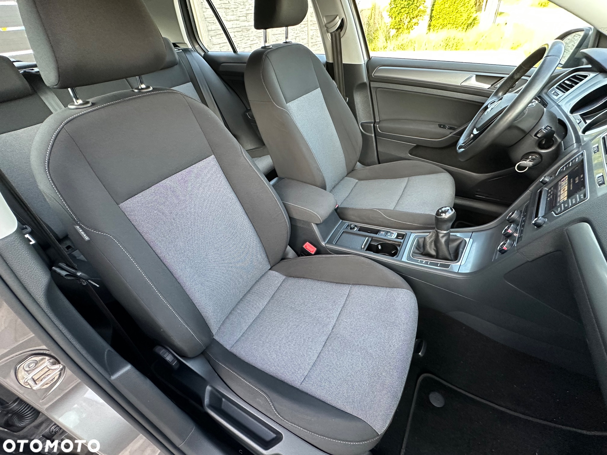 Volkswagen Golf 1.6 BlueTDI Comfortline - 6