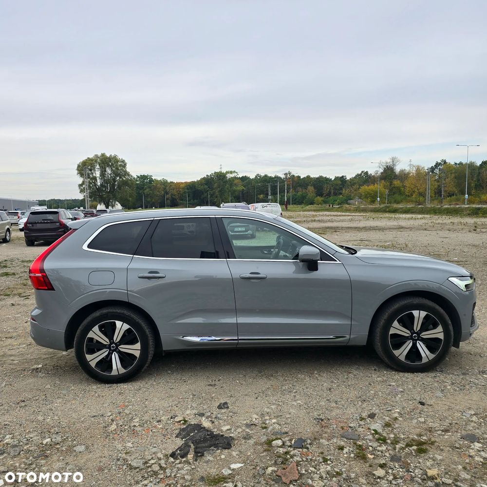 Volvo Xc 60 2023 photo 2
