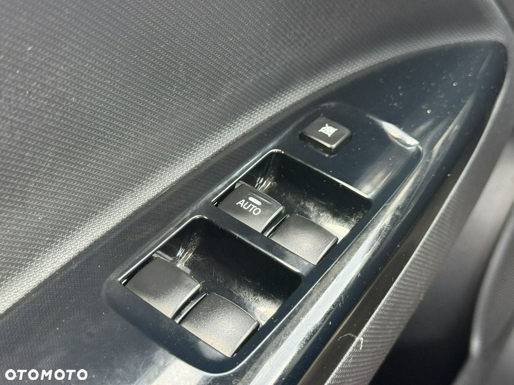 Mitsubishi Space Star 1.2 Intense CVT - 17