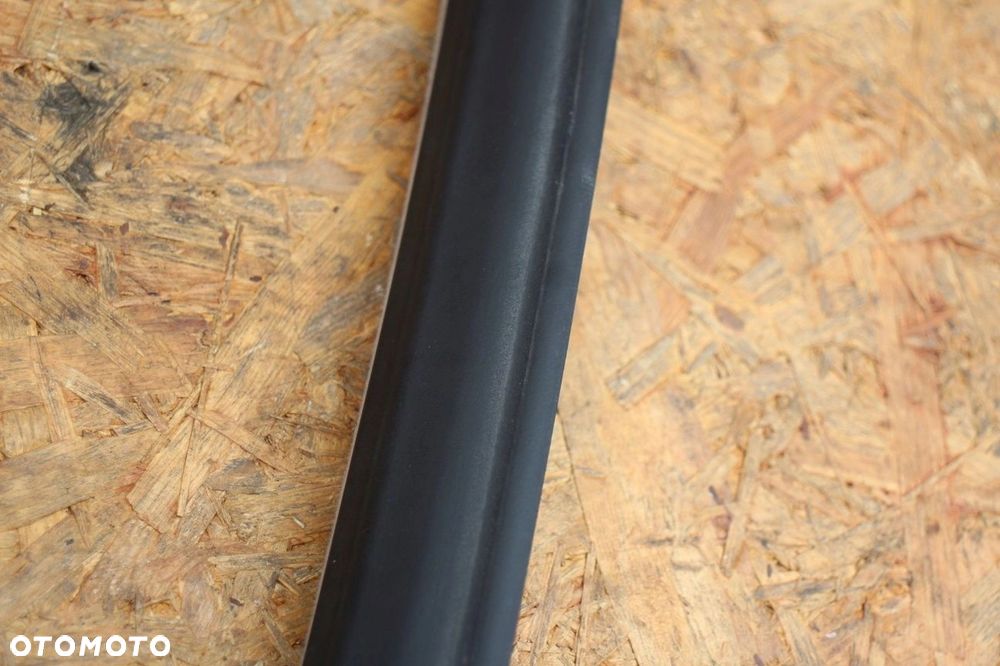 Uszczelka drzwi karoserii SEAT LEON I TOLEDO II Prawy tył czara - 2