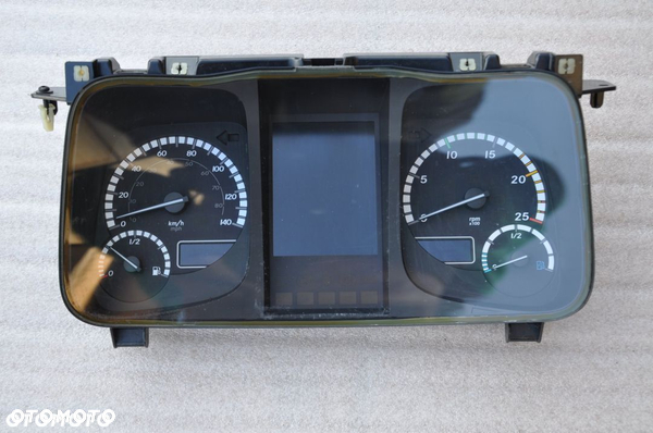 LICZNIK ACTROS MP4 E6 14R NR A9614467321