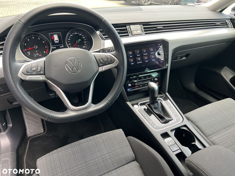 Volkswagen Passat Variant - 11