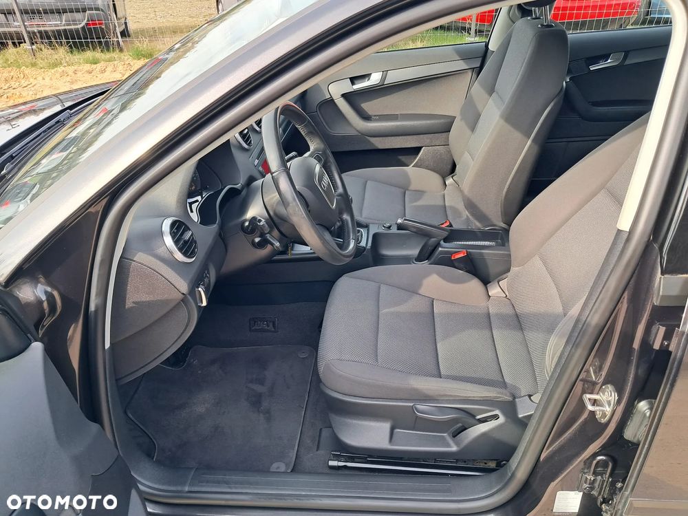 Audi A3 Sportback 1.4 TFSI S line Sportpaket - 13