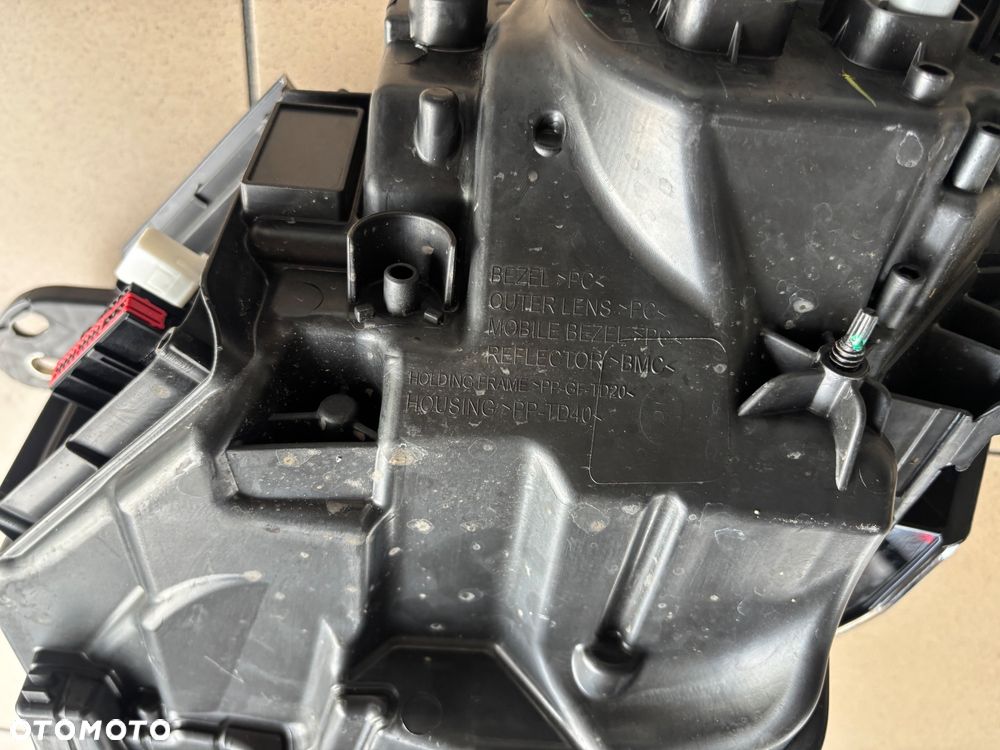 Peugeot 308 III T10 Prawa Lampa Przednia Full LED 98516735 - 6