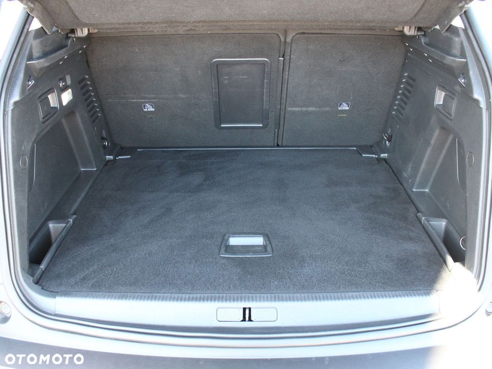 Peugeot 3008 1.6 BlueHDi Allure S&S EAT6 - 19