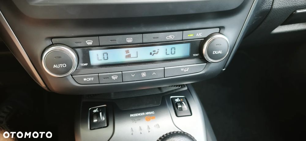 Toyota Avensis 2.0 Prestige MS - 17