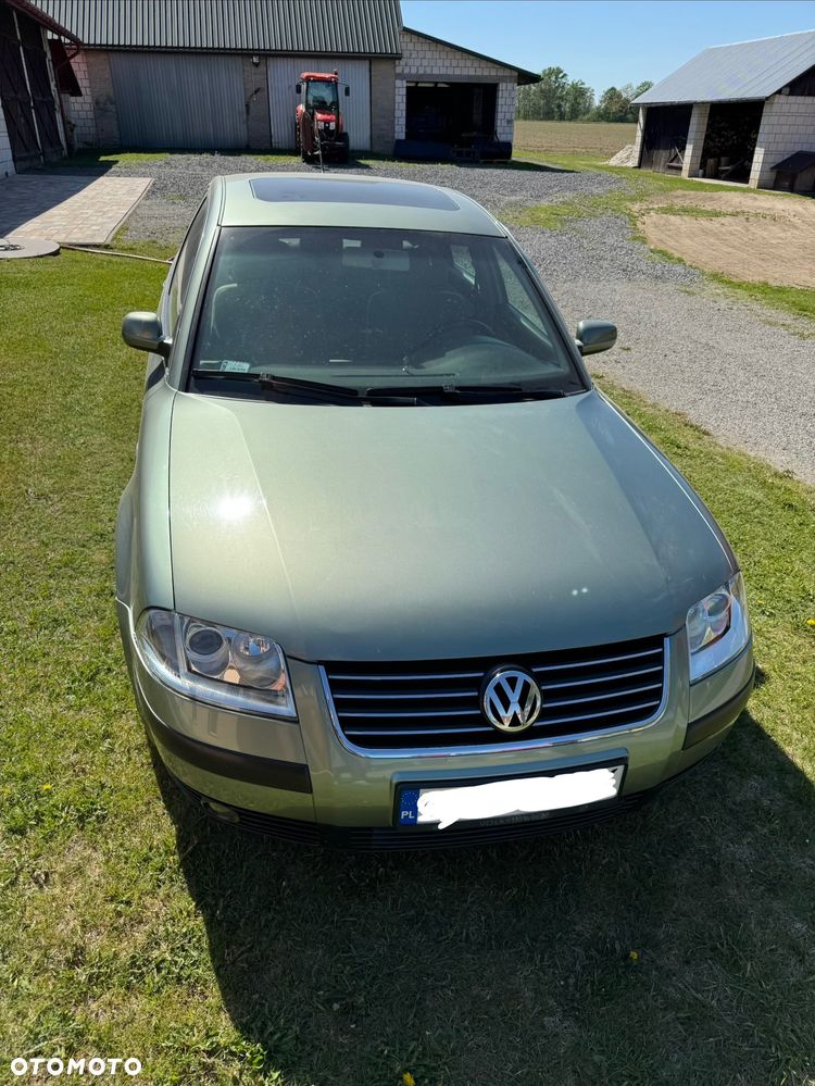 Volkswagen Passat 1.9 TDI Comfortline - 1