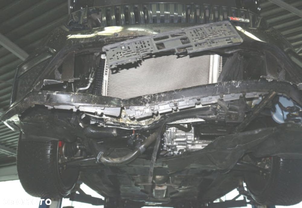 Skoda Octavia 2.0 TSI DSG RS - 9