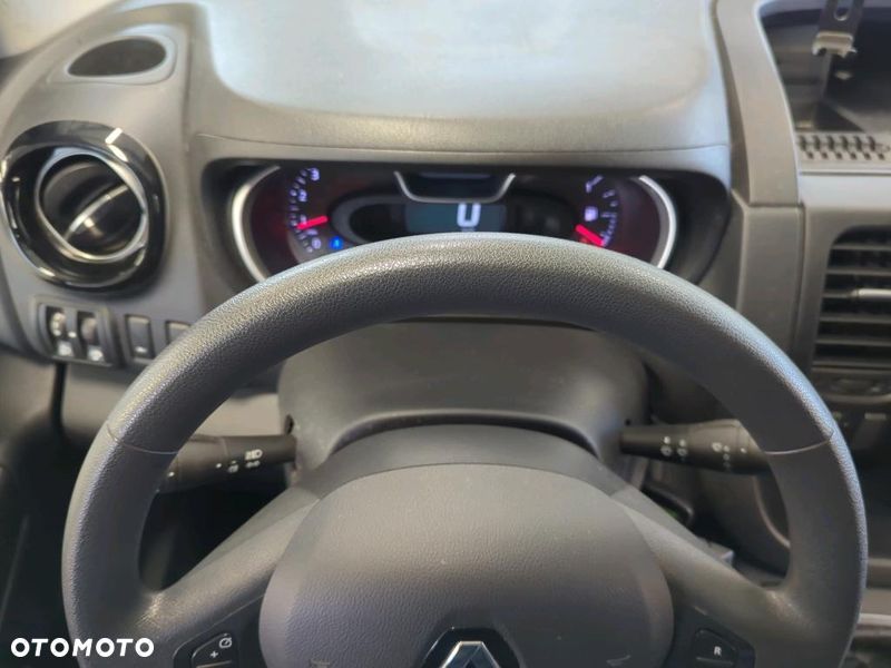 Renault Trafic - 8