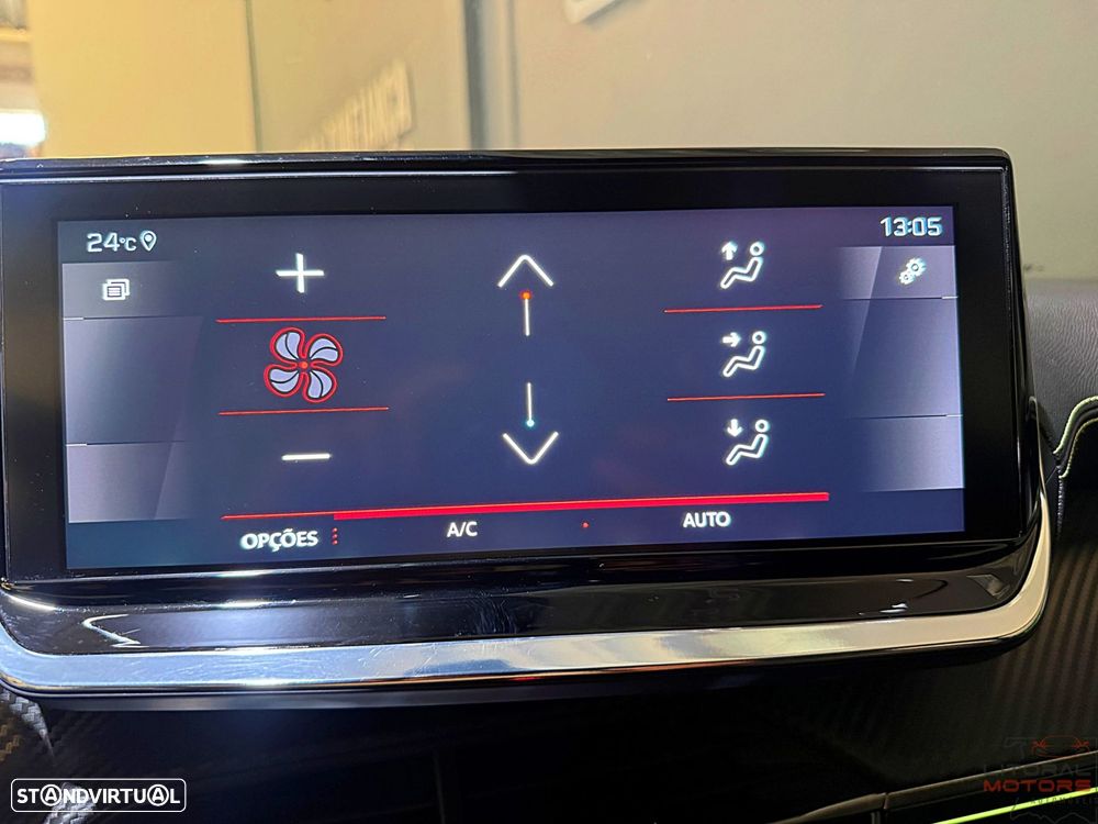 Peugeot 2008 1.2 PureTech GT Line EAT8 - 29