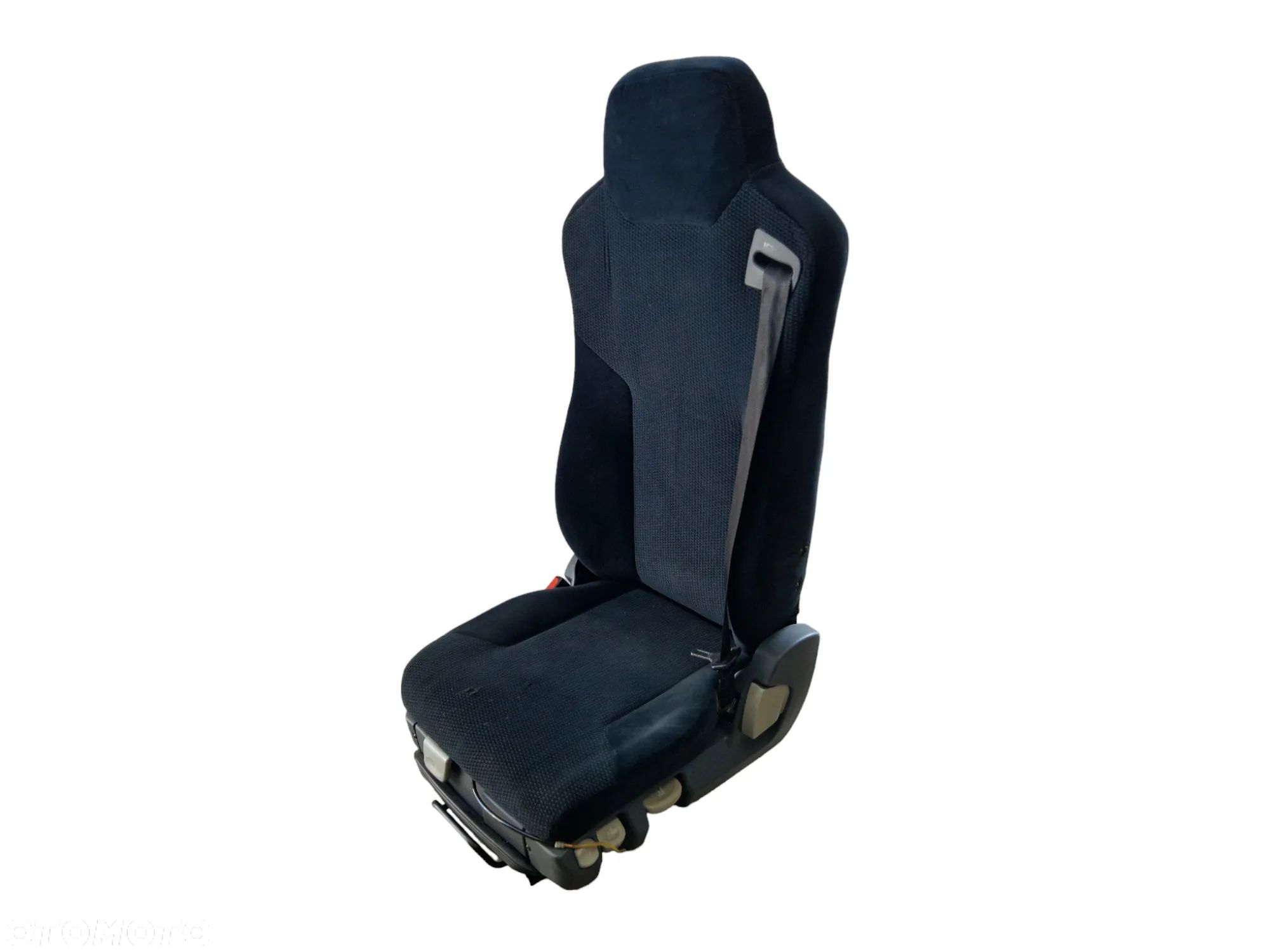 FOTEL ISRI KIEROWCY LEWY MAN TGA TGX TGX TGS TGM TGL PO REGENERACJI - 1
