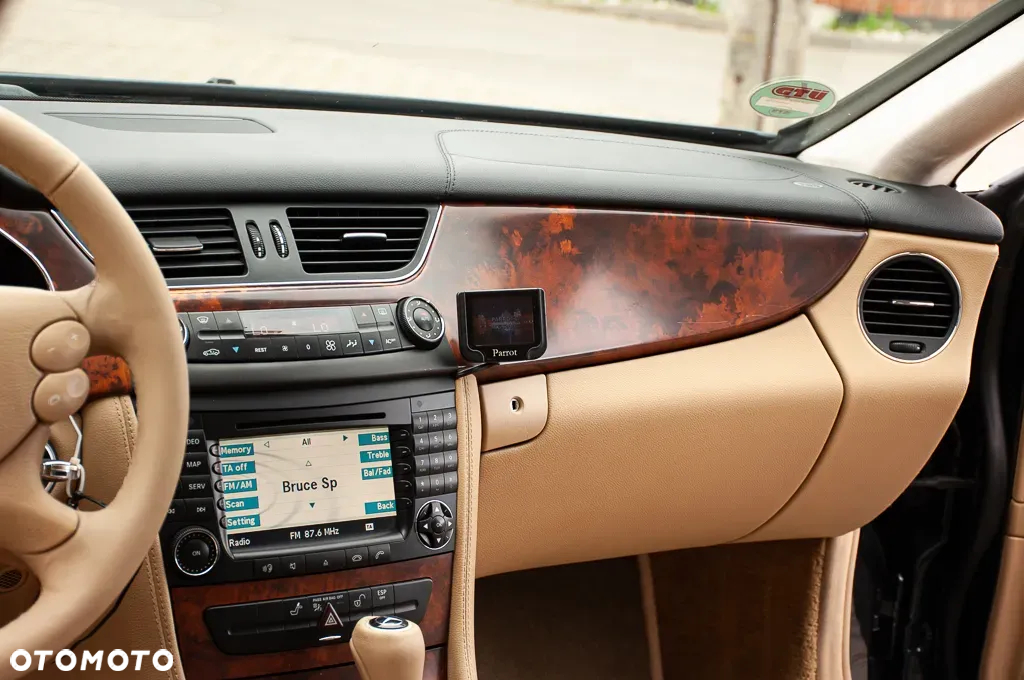 Mercedes-Benz CLS 350 - 40
