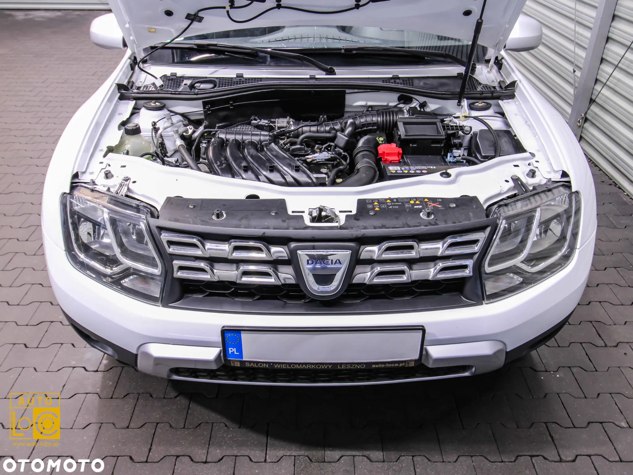 Dacia Duster 1.6 SCe Laureate S&S - 14