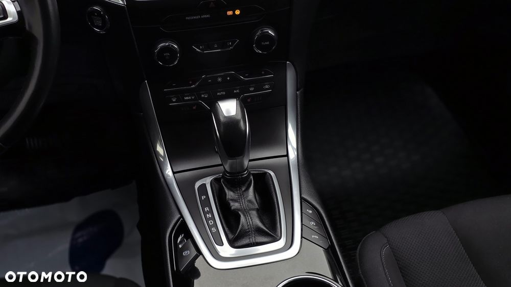 Ford S-Max 2.0 TDCi Titanium PowerShift - 33