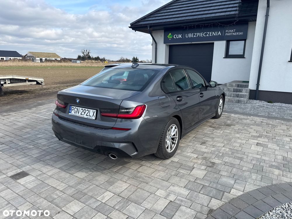 BMW Seria 3 320d Sport Line sport - 33