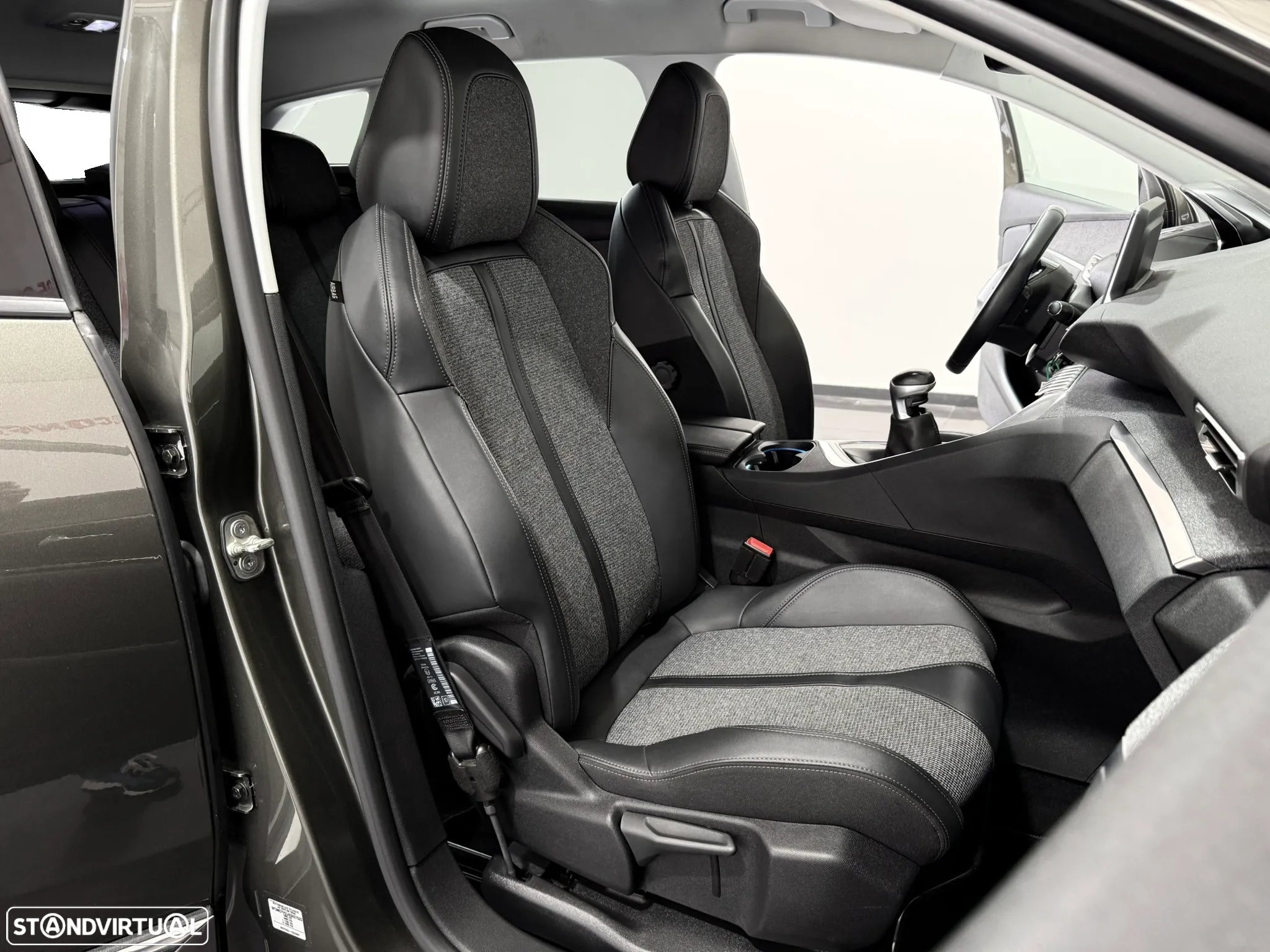 Peugeot 3008 1.5 BlueHDi Allure - 31