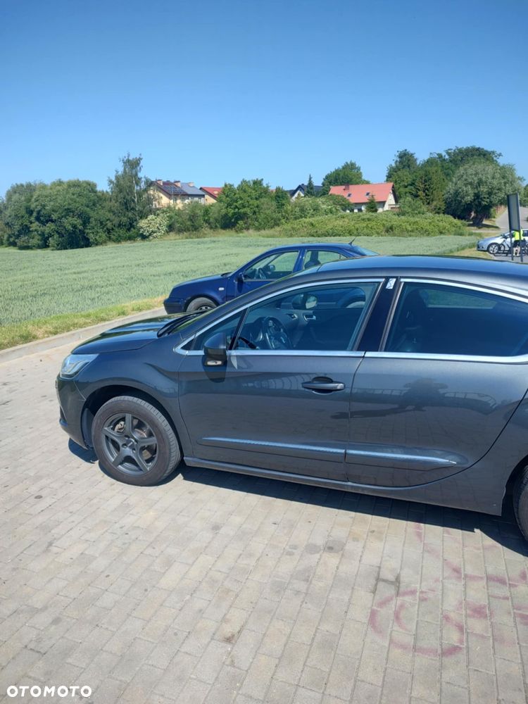 Citroën DS4 2.0 HDi SportChic - 3