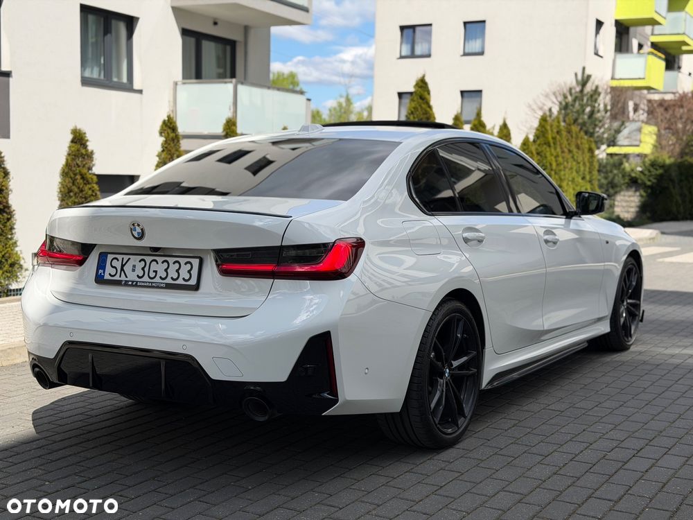 BMW Seria 3 330i M Sport - 6