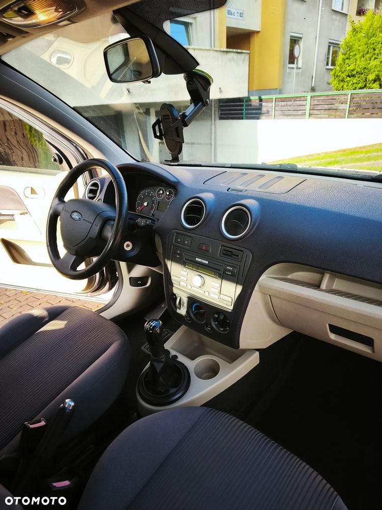 Ford Fusion 1.4 Trend - 10