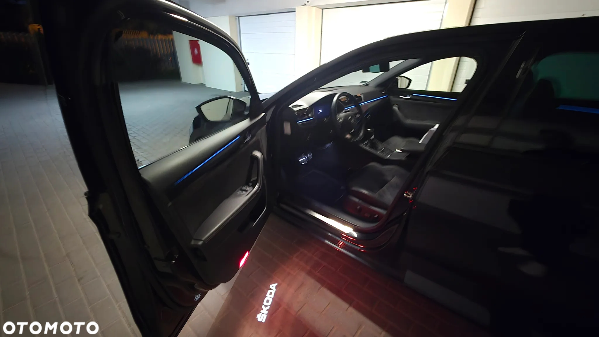 Skoda Superb 2.0 TSI Sportline DSG - 34