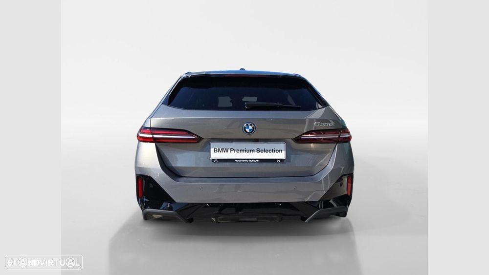 BMW 530 e Pack Desportivo M - 8