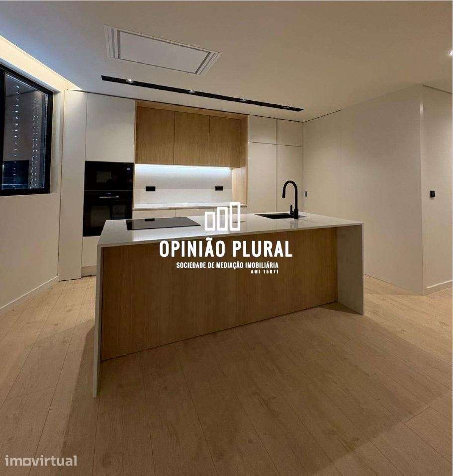 Apartamento T4 Exclusivo com Acabamentos Premium - Grande imagem: 2/25