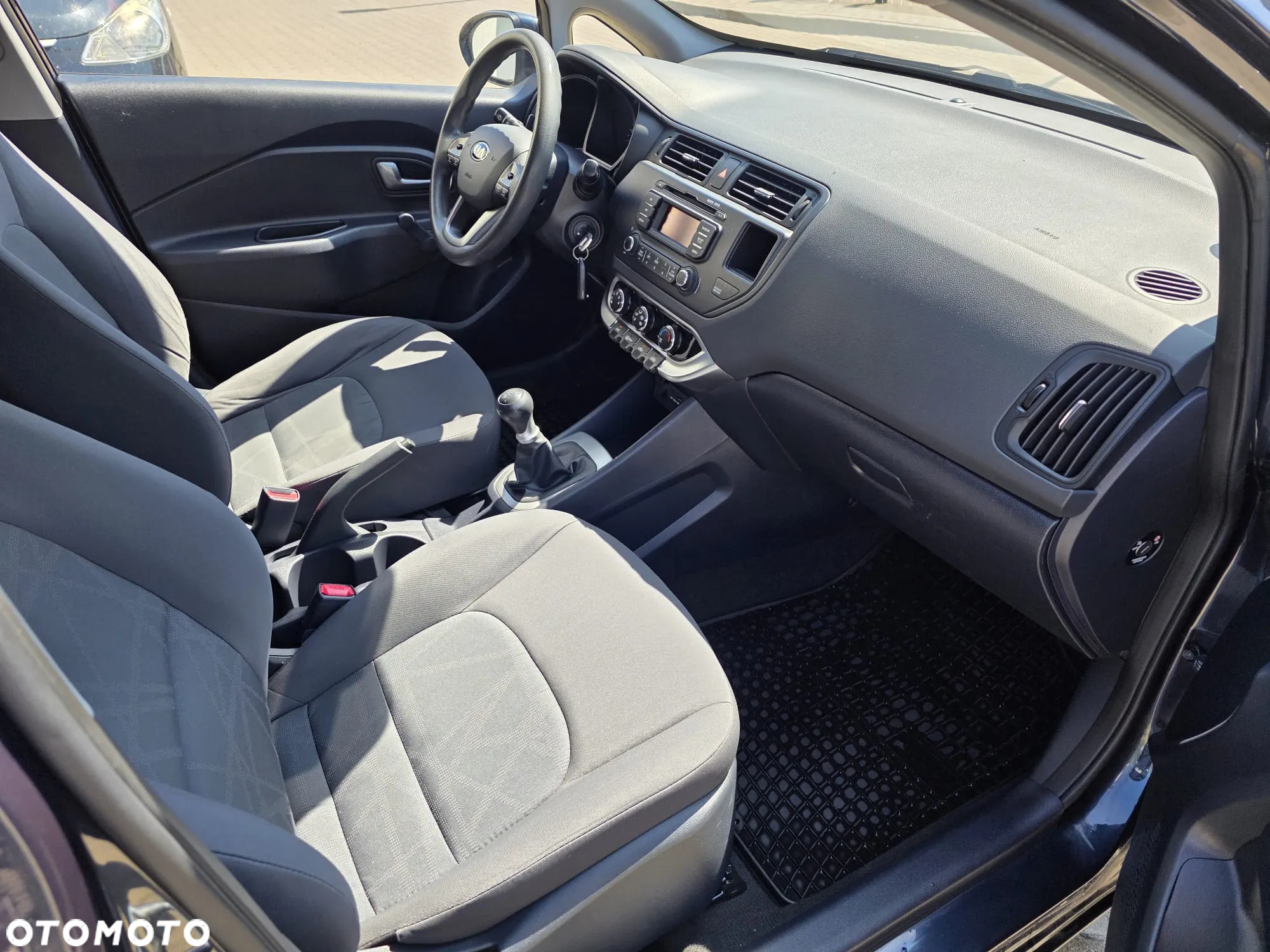 Kia Rio 1.2 Business Line - 13