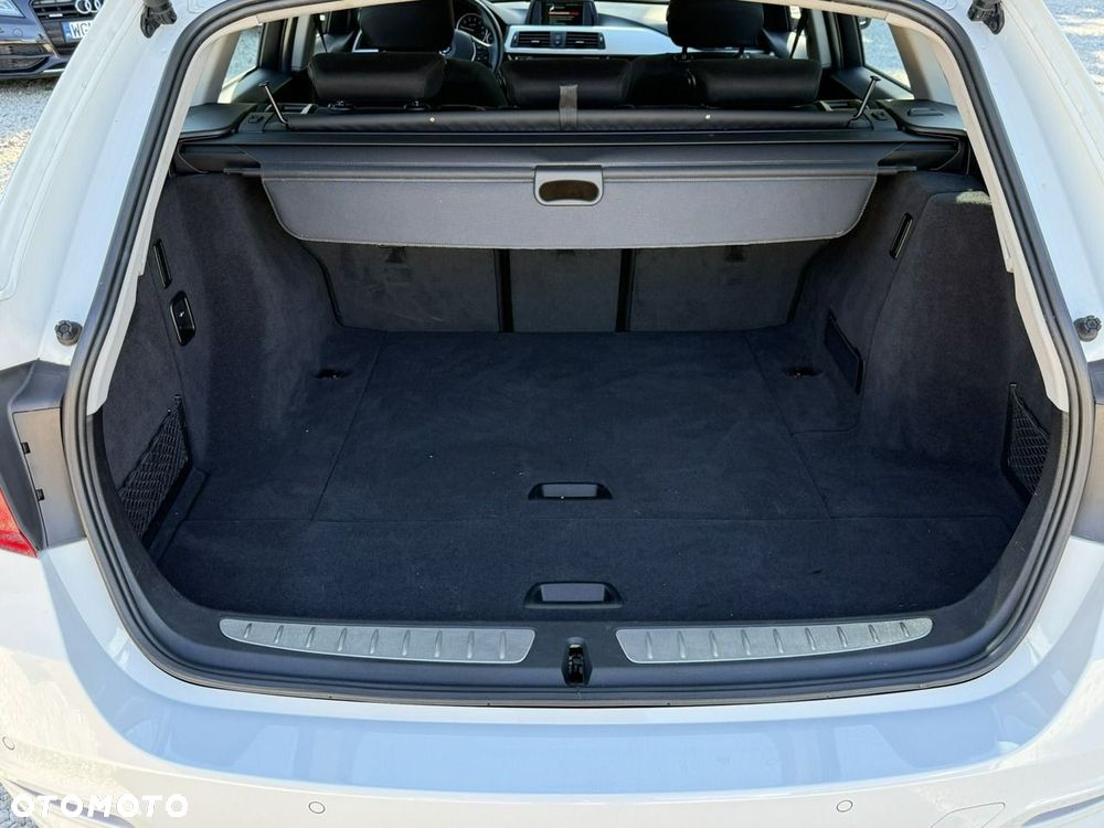 BMW Seria 3 318i GPF - 20