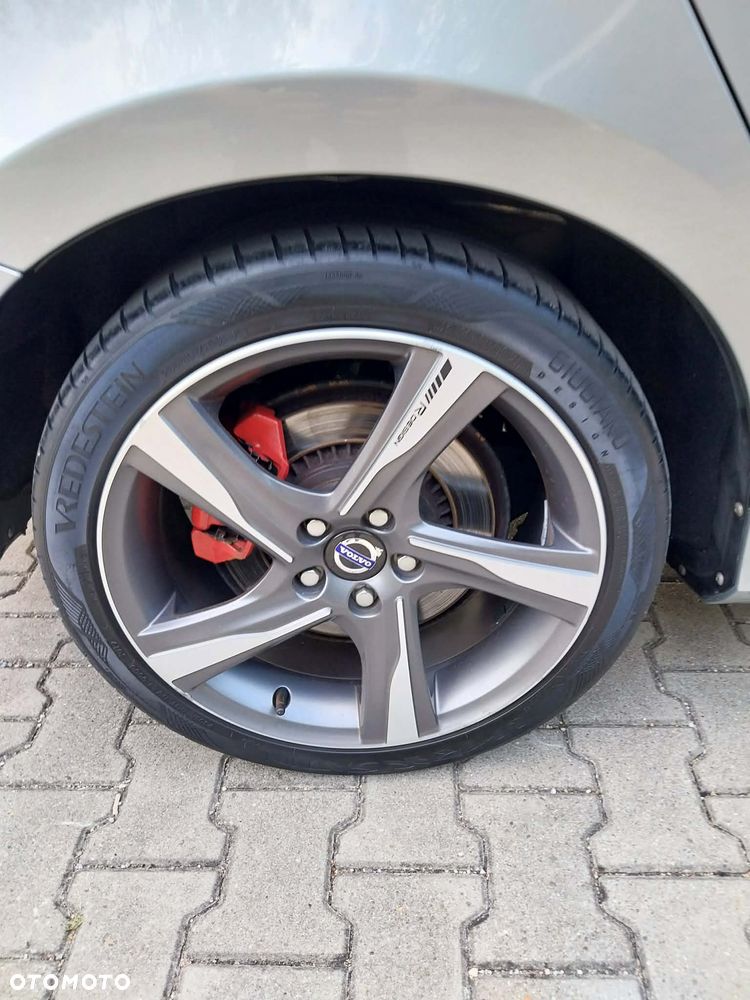 Volvo V60 D5 AWD R-Design Summum - 11