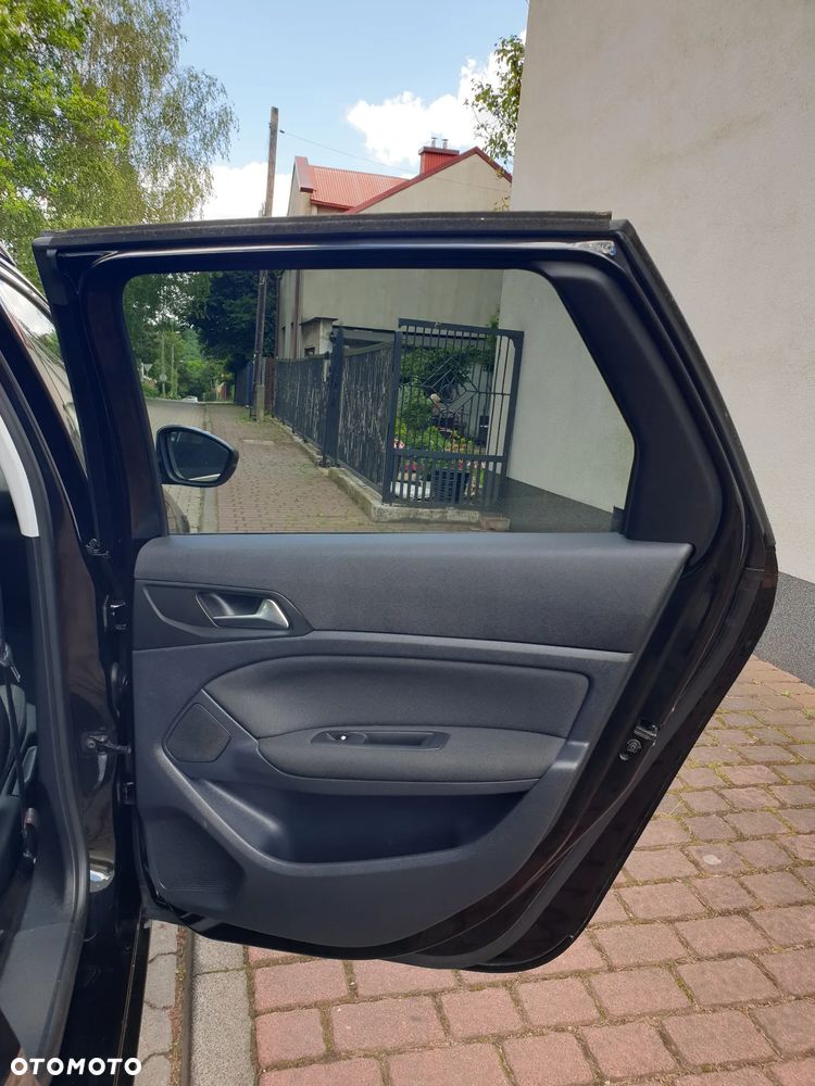 Peugeot 308 BlueHDi FAP 150 Stop & Start Allure - 34