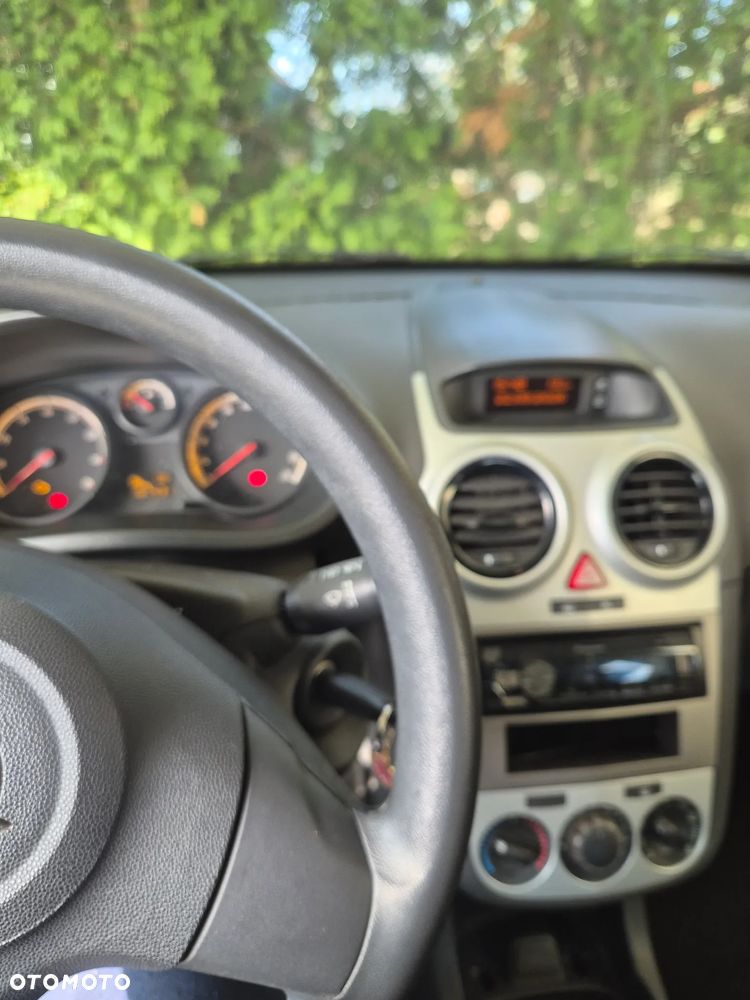 Opel Corsa - 4