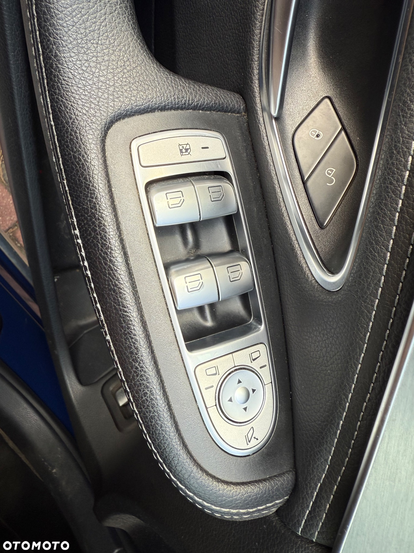 Mercedes-Benz Klasa C 200 7G-TRONIC - 25