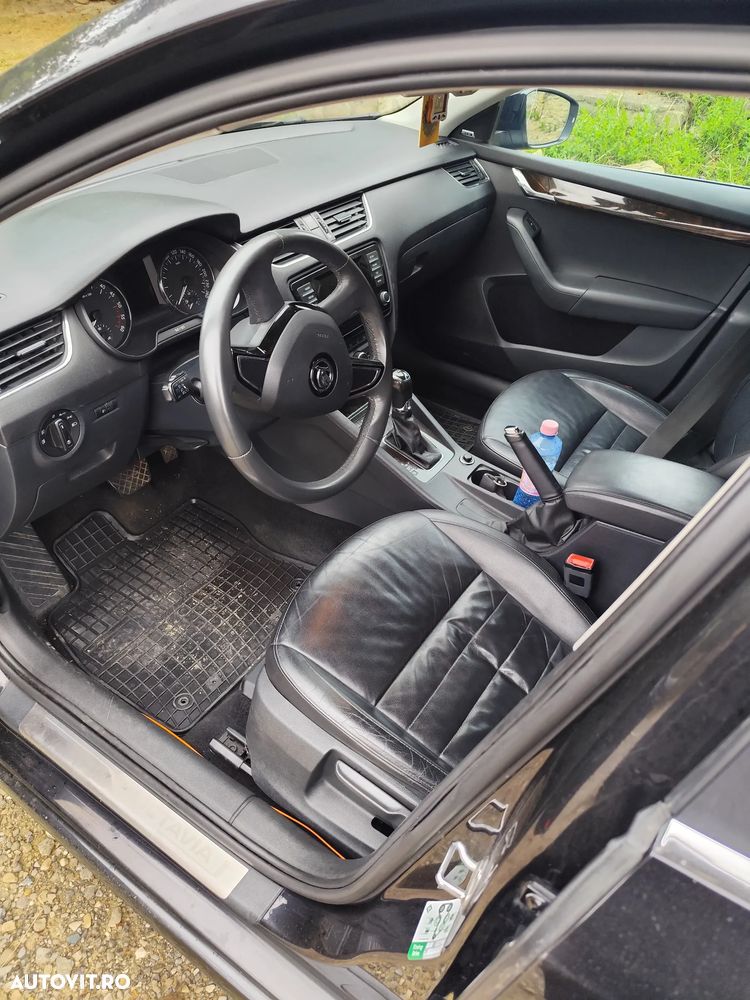 Skoda Octavia 2.0 TDI ELEGANCE DSG - 21