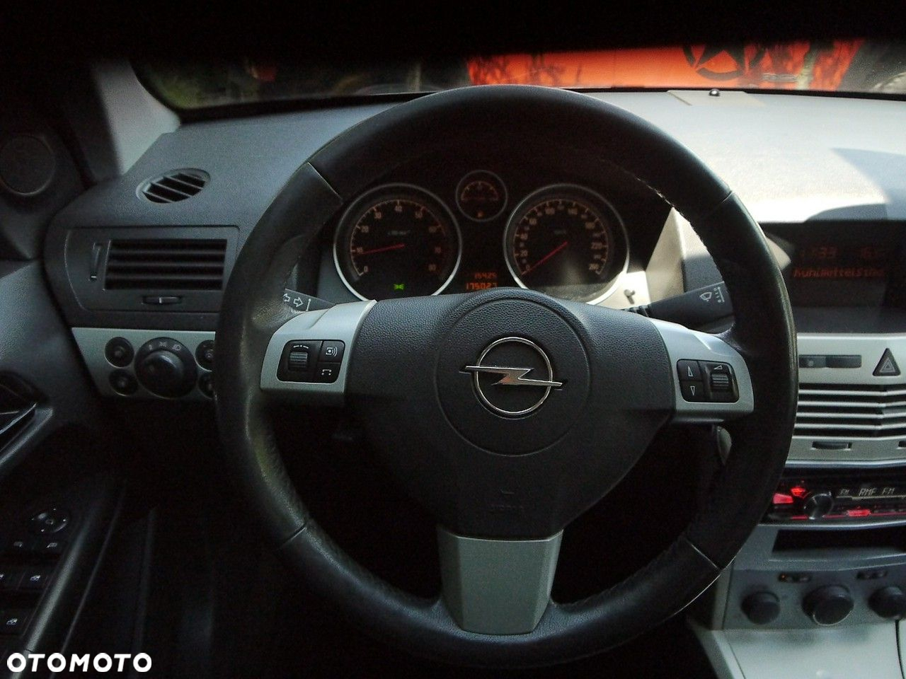 Opel Astra 1.6 Caravan Sport - 18