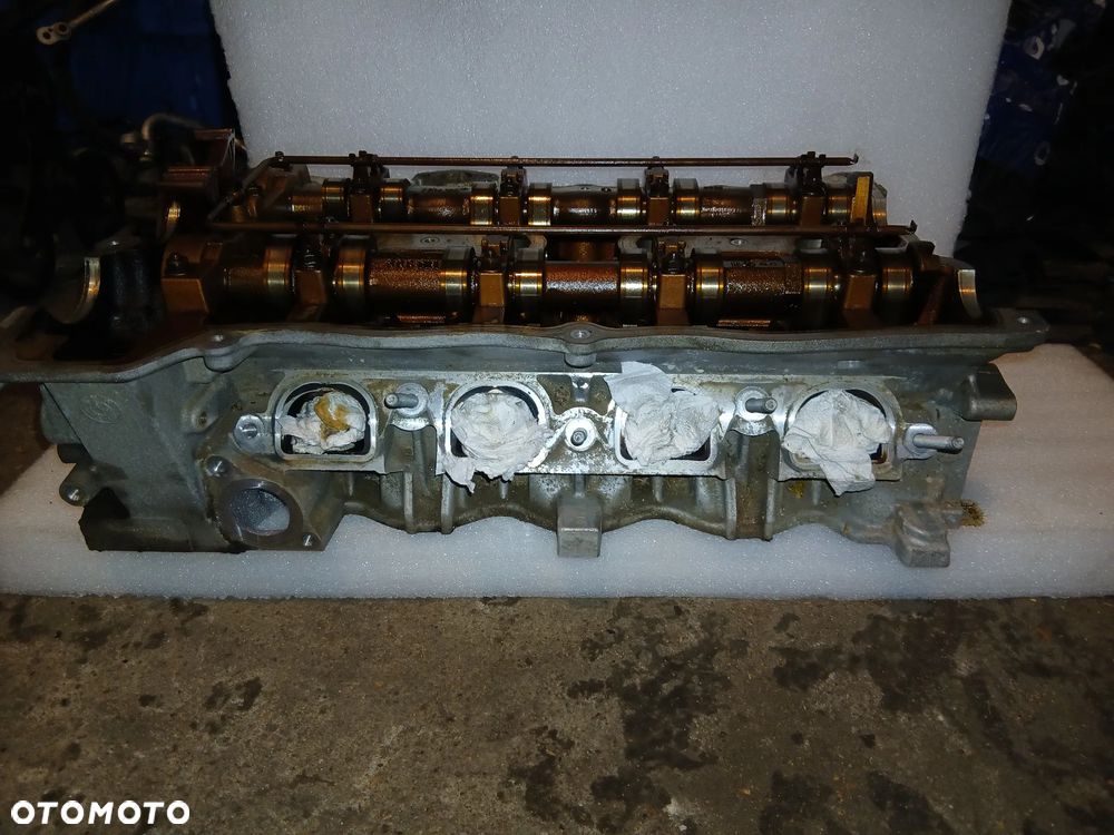 Głowica silnika BMW E83 E87 E90 E91 E92 E93 1.6l.b N45B16AB