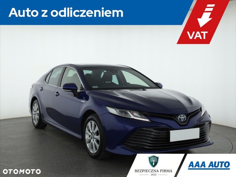 Toyota Camry - 1