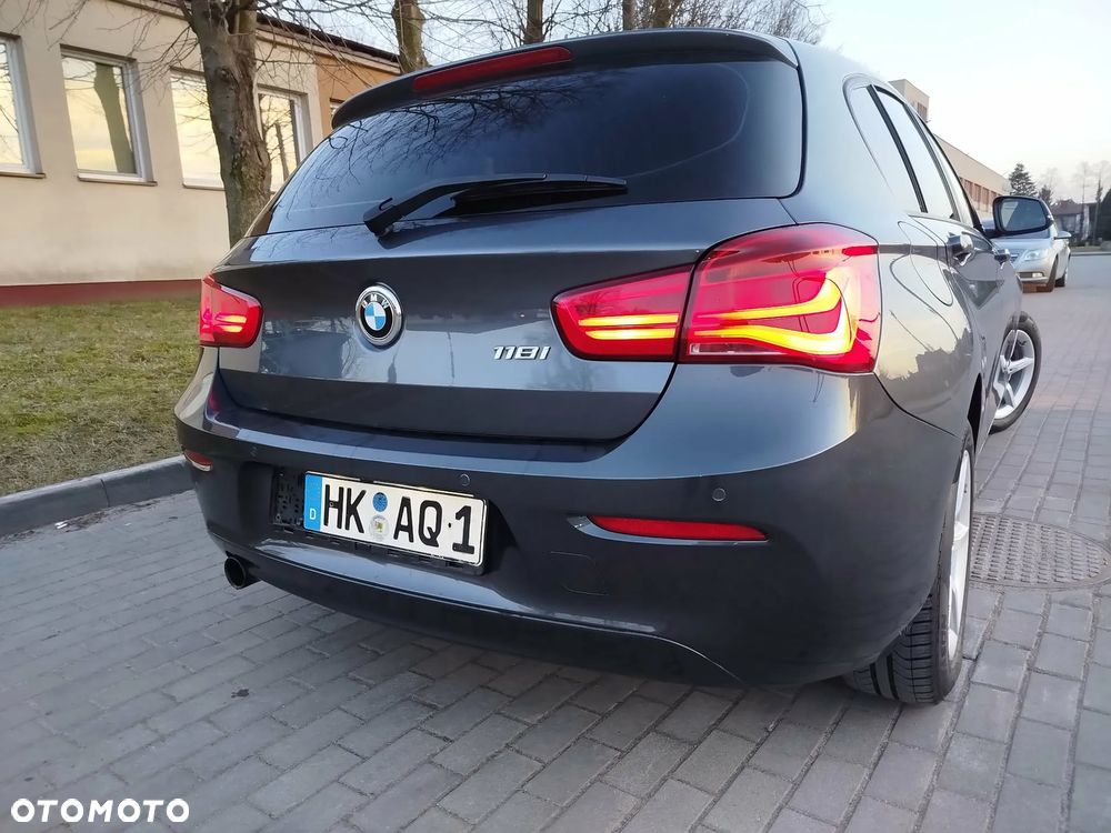BMW Seria 1 118i Sport Line - 15
