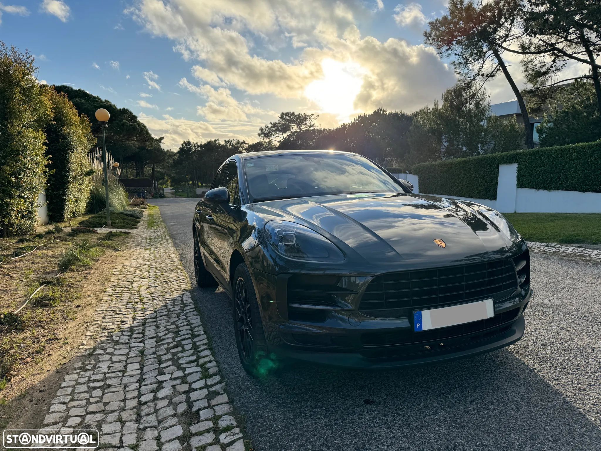 Porsche Macan Standard - 1