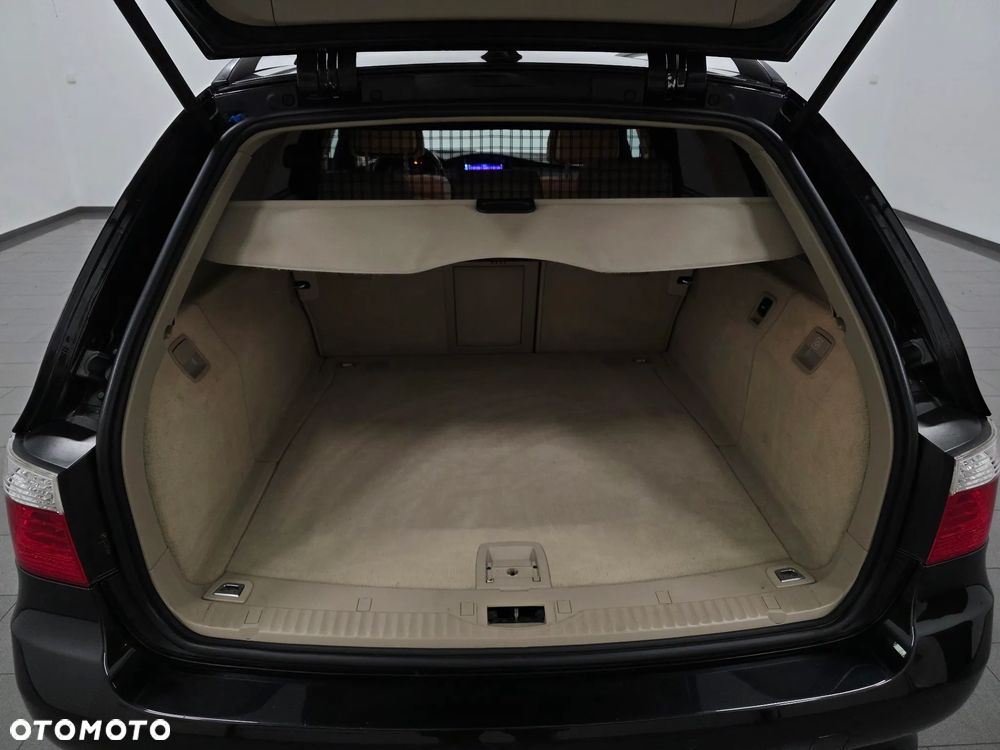 BMW Seria 5 - 38