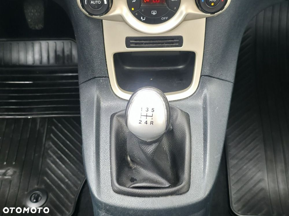 Ford Fiesta - 17
