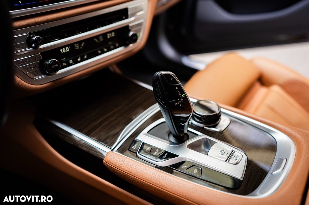 BMW Seria 7 730d - 18