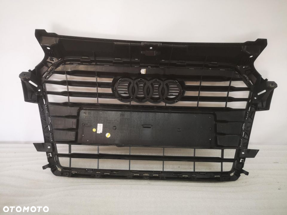 AUDI A1 LIFT 8XA 13- ATRAPA PRZEDNIA PRZÓD / GRILL NR: 8XA853651B  8XA853651C  NR AUKCJI NG247 - 12