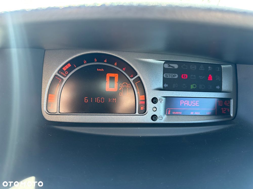 Renault Modus - 17