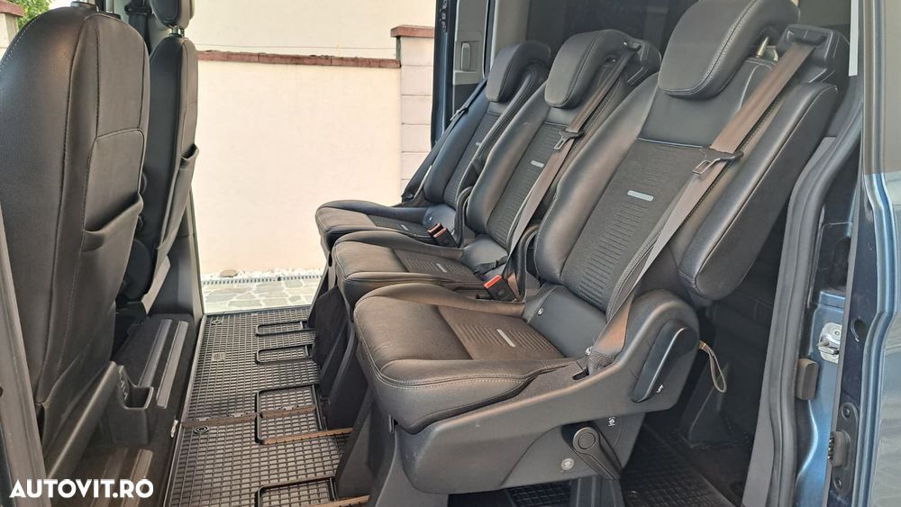 Ford Tourneo Custom Bus 320 2.0 EcoBlue 185 CP L2H1 Active Aut. - 23