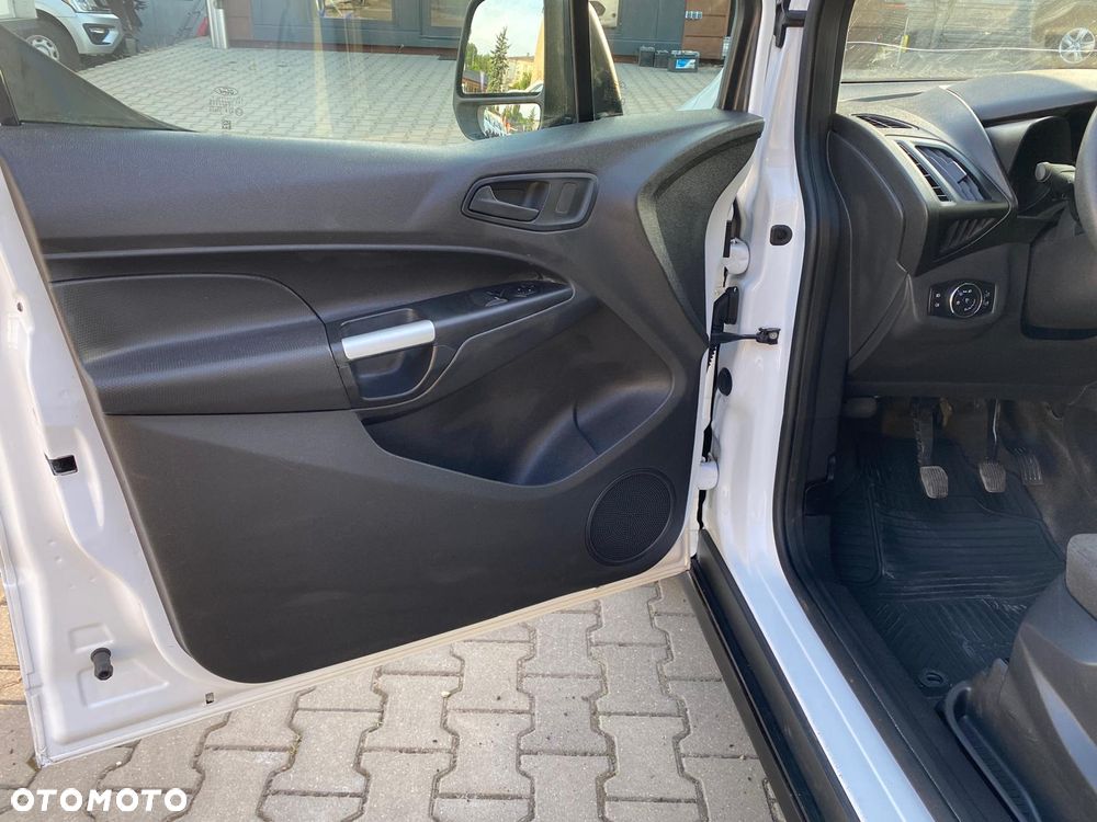 Ford CONNECT - 11