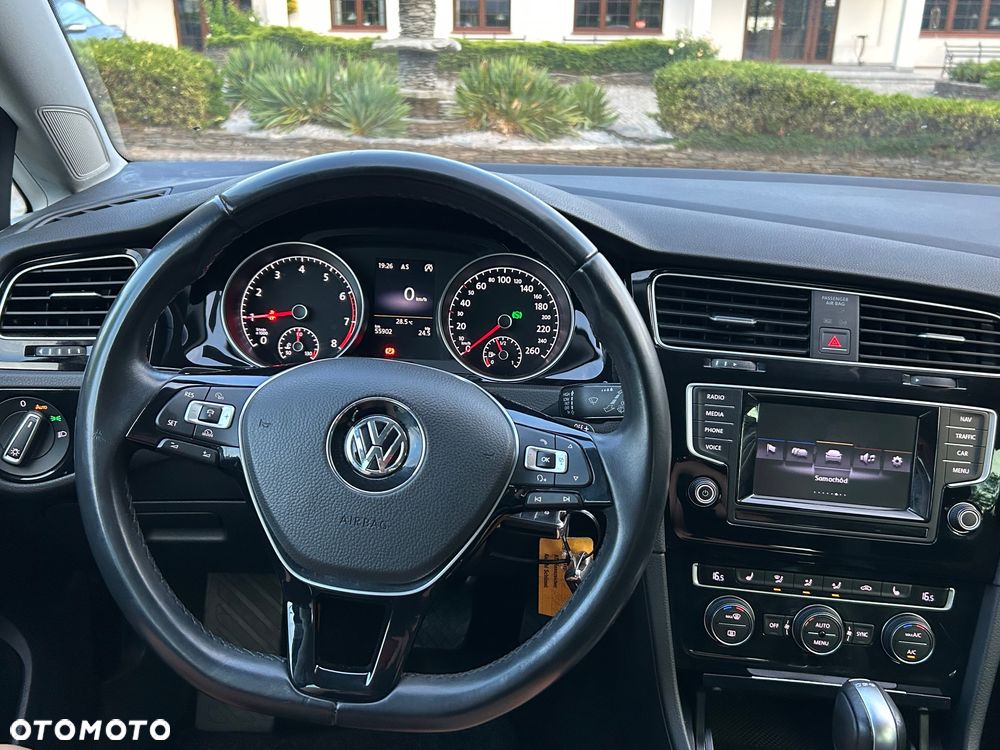 Volkswagen Golf 1.4 TSI BlueMotion Technology DSG Comfortline - 12