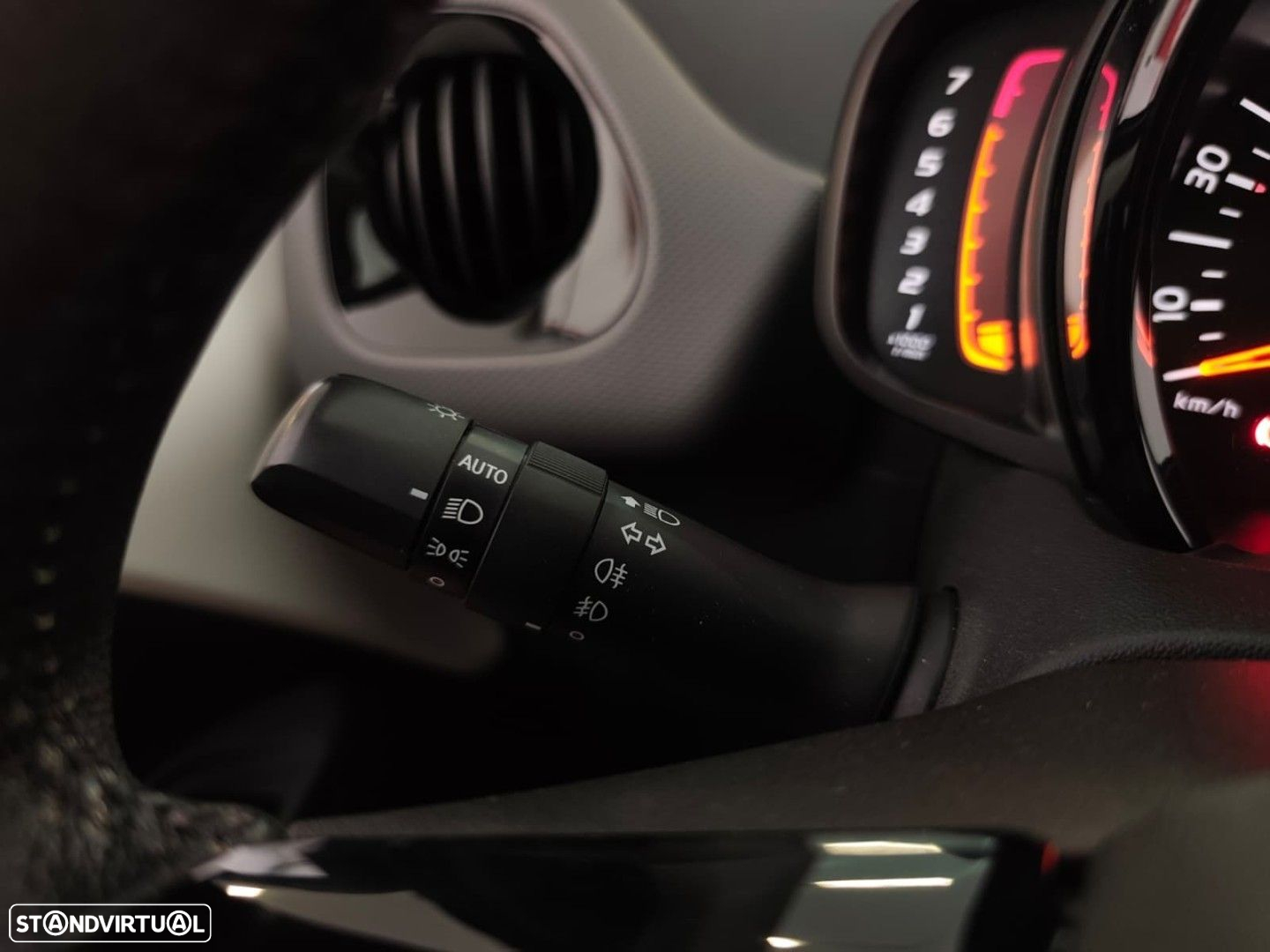 Peugeot 108 1.0 e-VTi Allure - 18